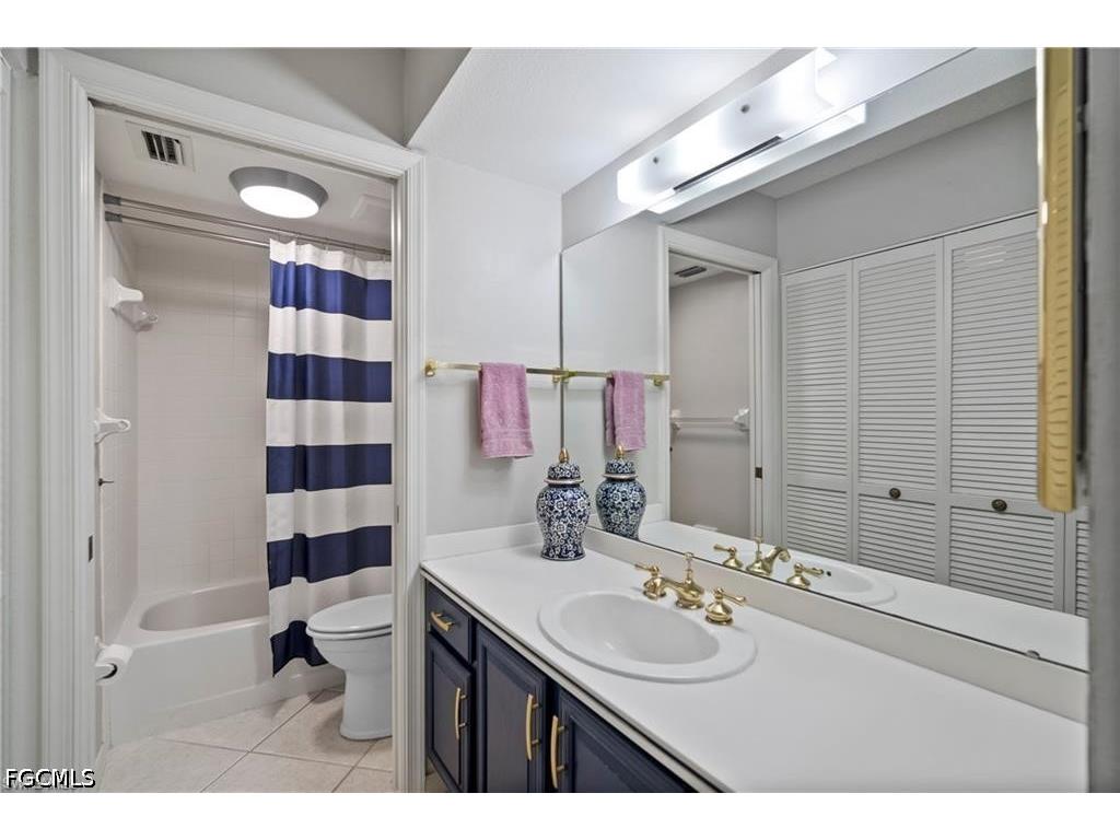 7430 Lake Breeze Drive #402 Fort Myers FL 33907 2026024283 image13