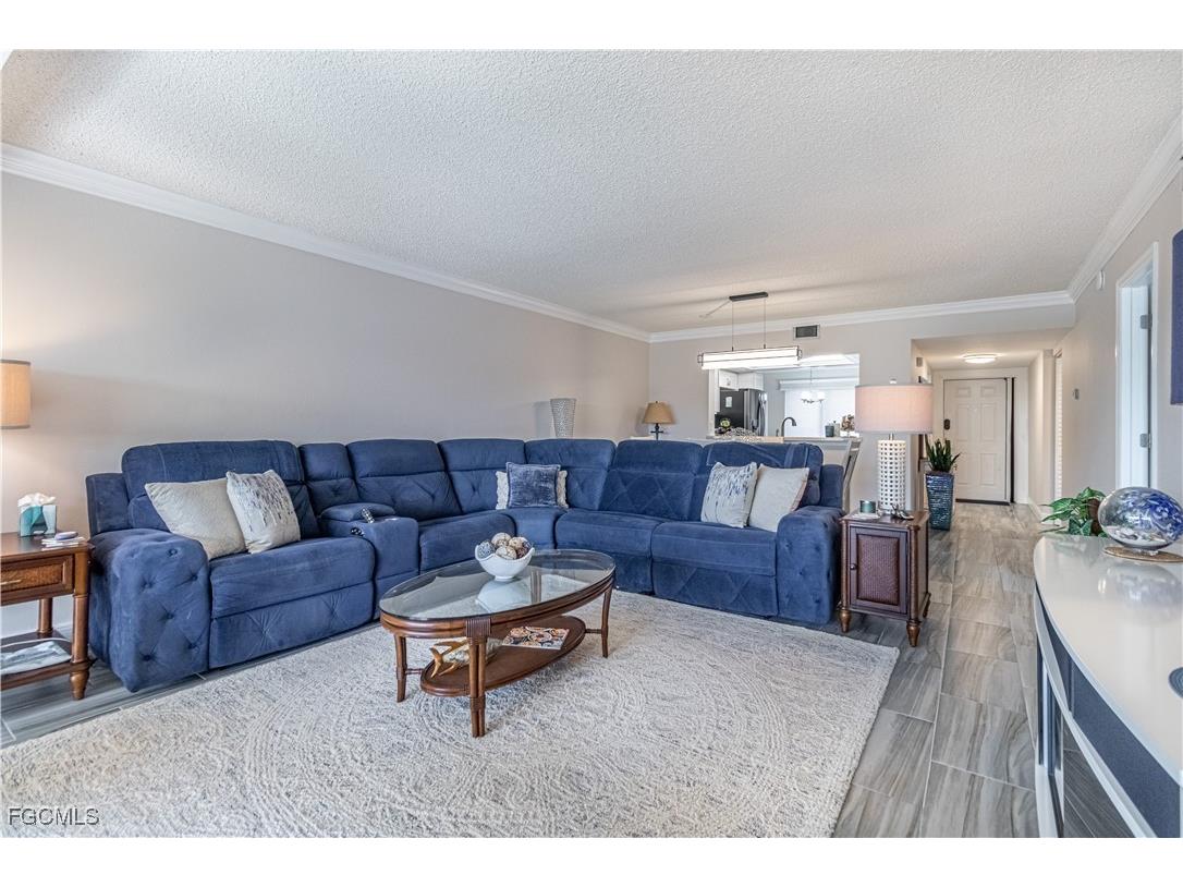 7430 Lake Breeze Drive #403 Fort Myers FL 33907 2025023712 image1