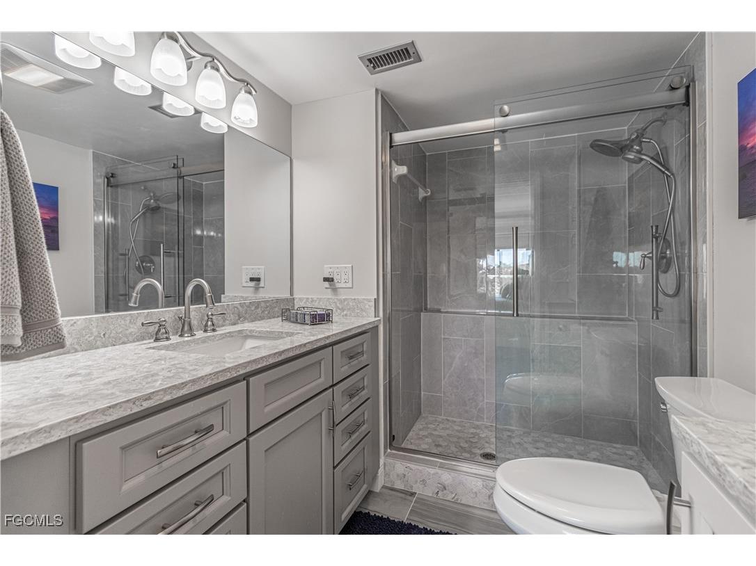 7430 Lake Breeze Drive #403 Fort Myers FL 33907 2025023712 image7