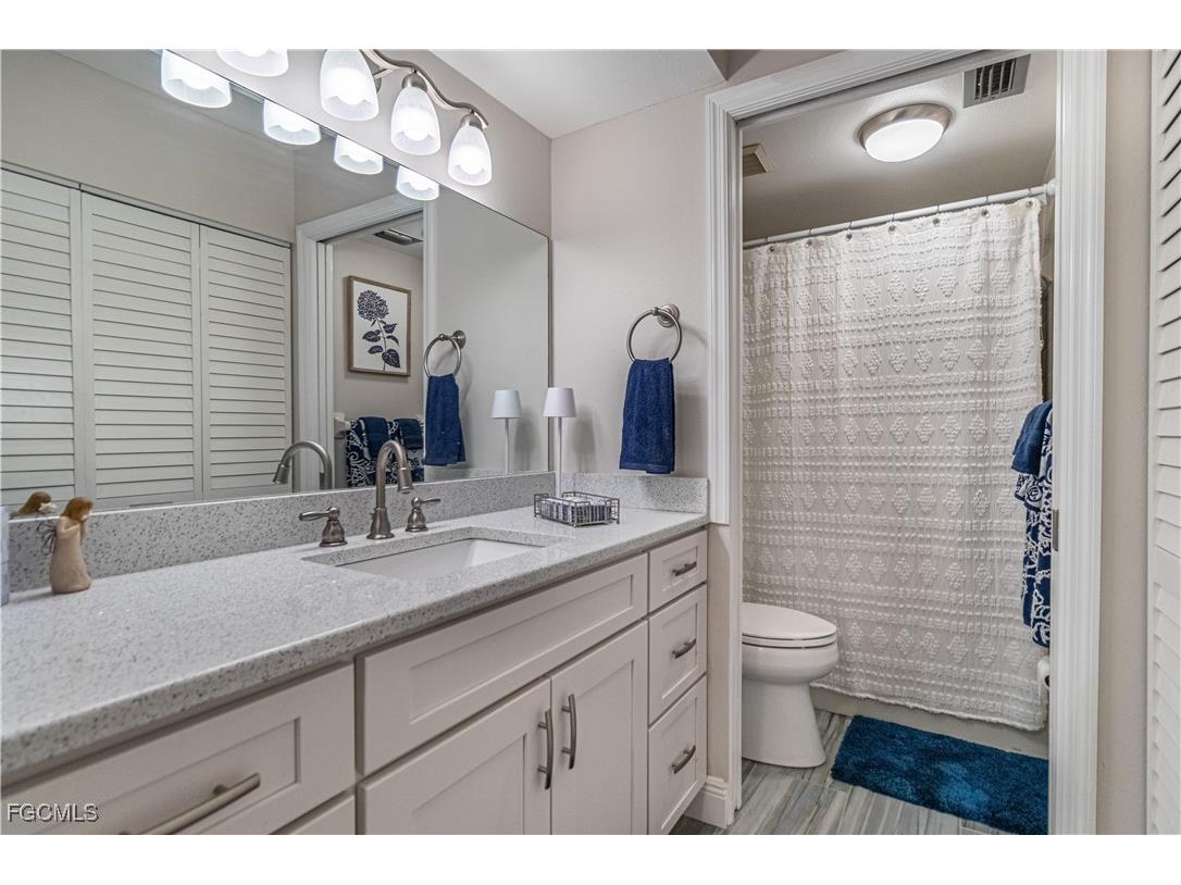 7430 Lake Breeze Drive #403 Fort Myers FL 33907 2025023712 image9