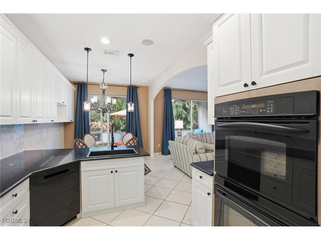 7432 Berkshire Pines Drive Naples FL 34104 2025021895 image14