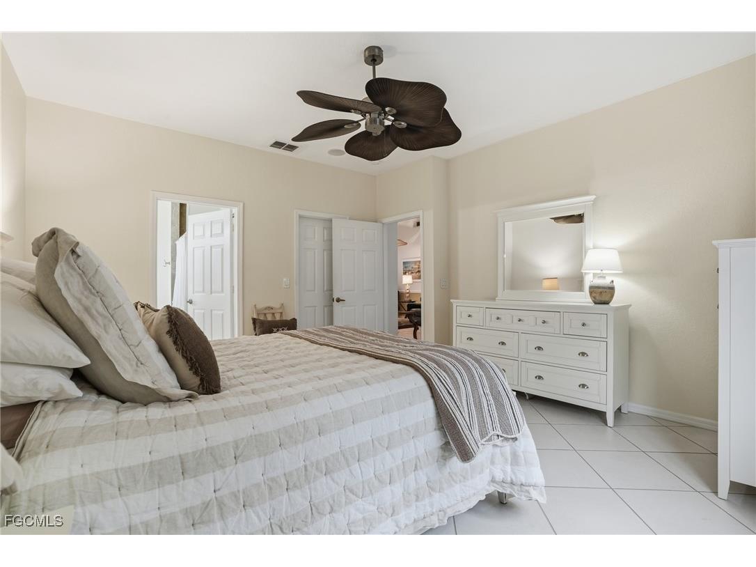 7432 Berkshire Pines Drive Naples FL 34104 2025021895 image18