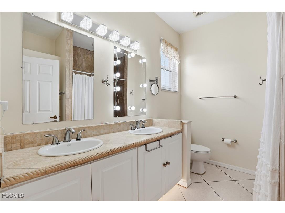 7432 Berkshire Pines Drive Naples FL 34104 2025021895 image19