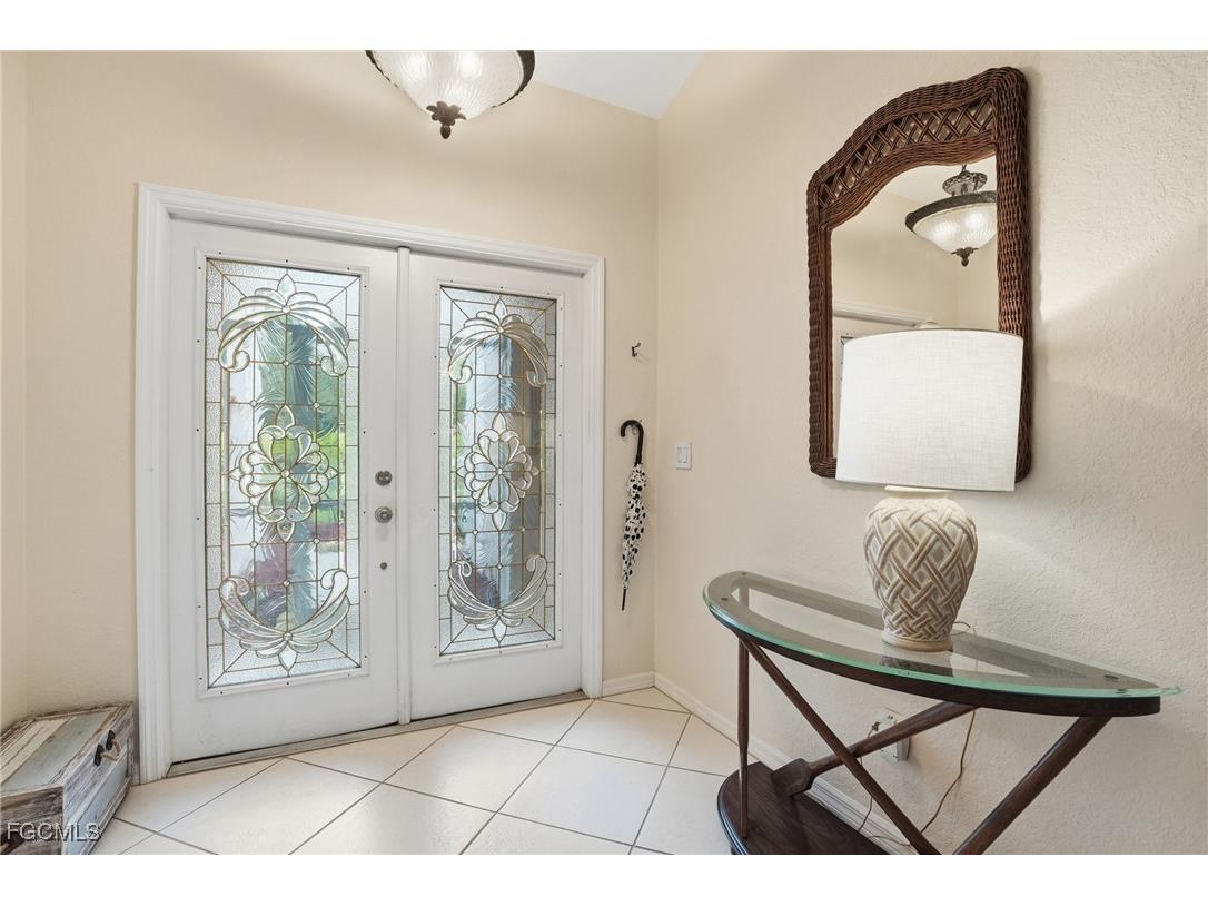 7432 Berkshire Pines Drive Naples FL 34104 2025021895 image3