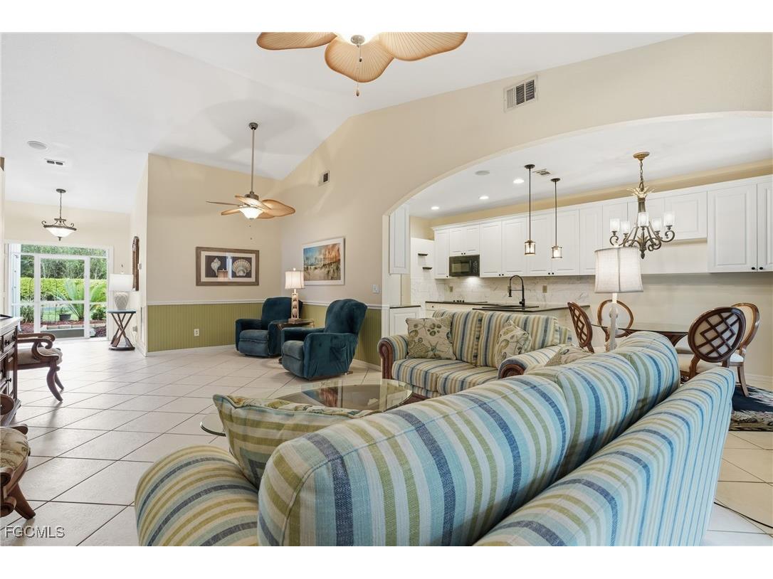 7432 Berkshire Pines Drive Naples FL 34104 2025021895 image4