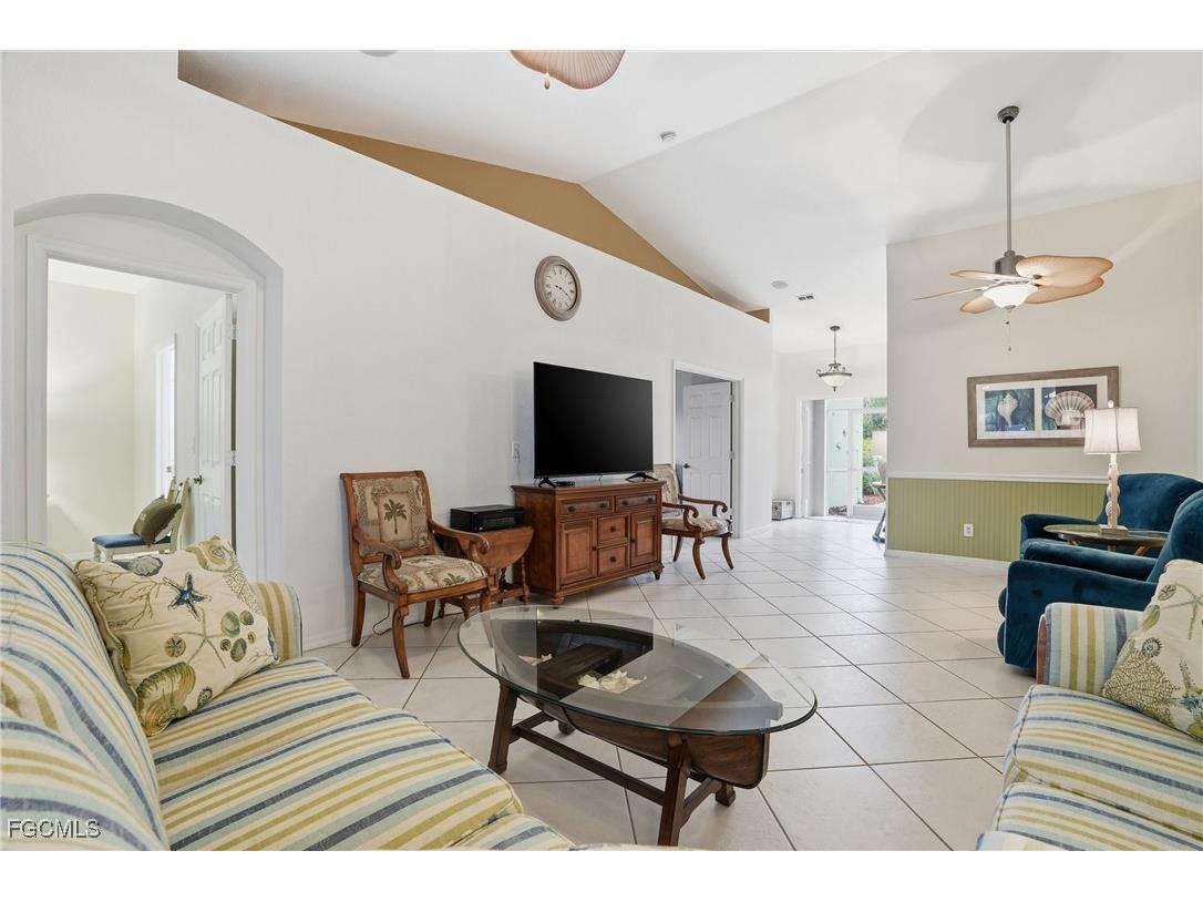 7432 Berkshire Pines Drive Naples FL 34104 2025021895 image6