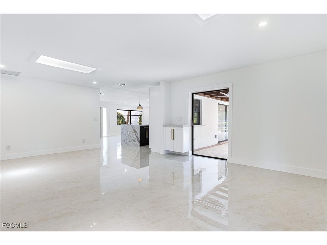 7436 Dana Lin Circle North Fort Myers FL 33917 2025022830 image14