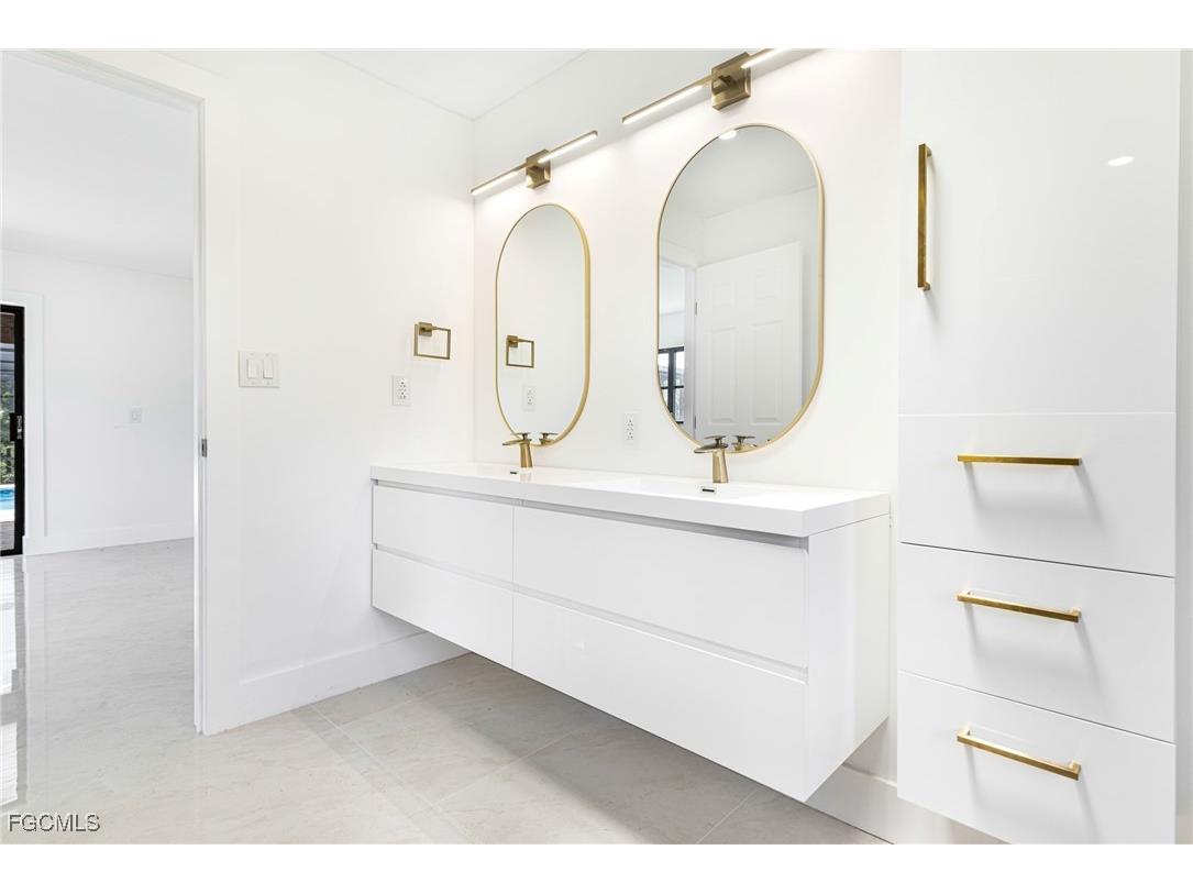 7436 Dana Lin Circle North Fort Myers FL 33917 2025022830 image18