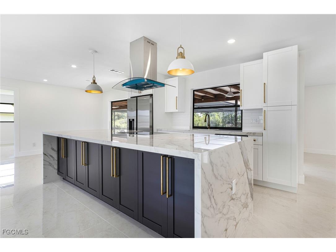 7436 Dana Lin Circle North Fort Myers FL 33917 2025022830 image4