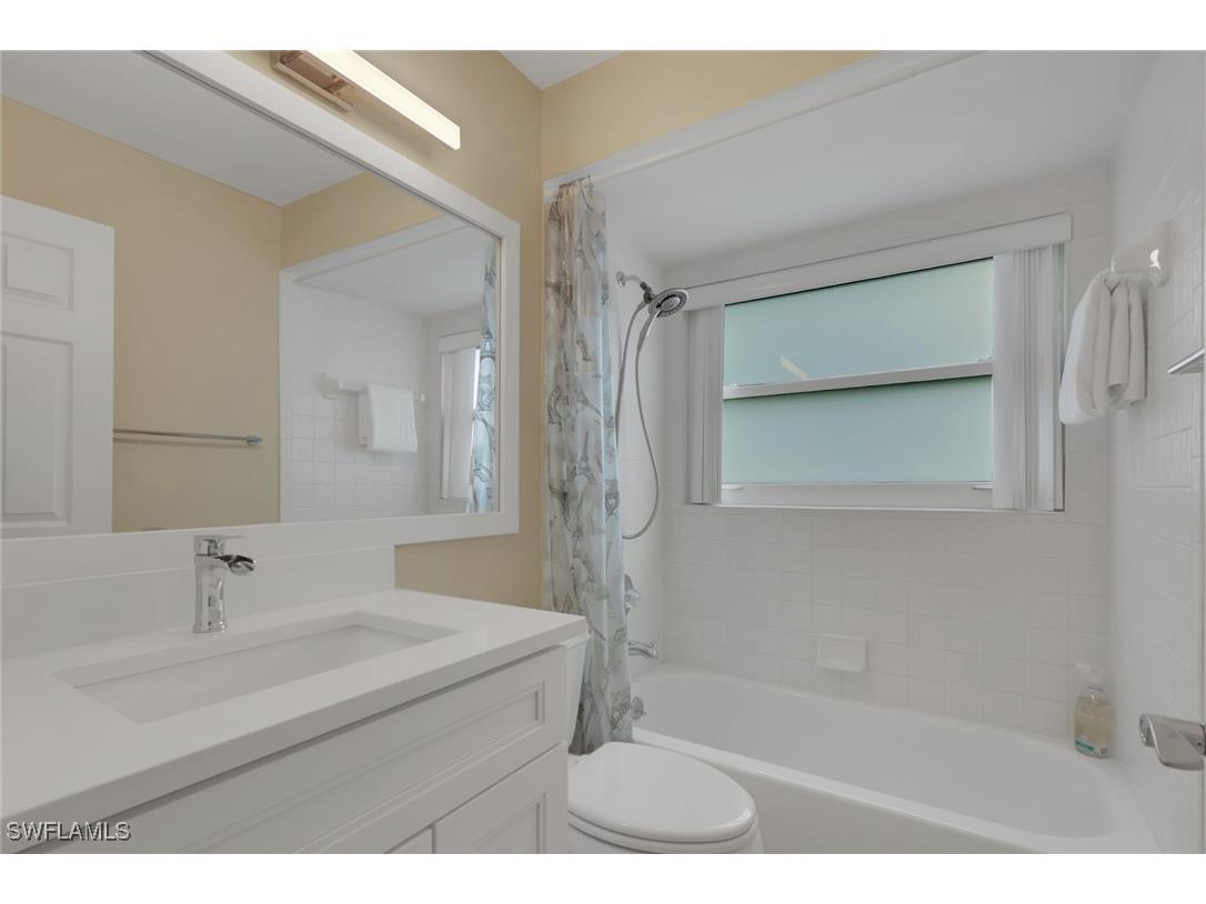 744 Belville Boulevard Naples FL 34104 226002513 image18