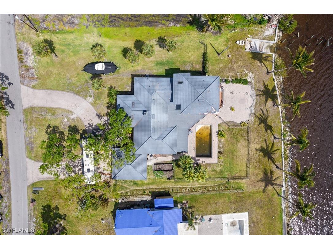 744 Overiver Dr North Fort Myers FL 33903 223022337 image1