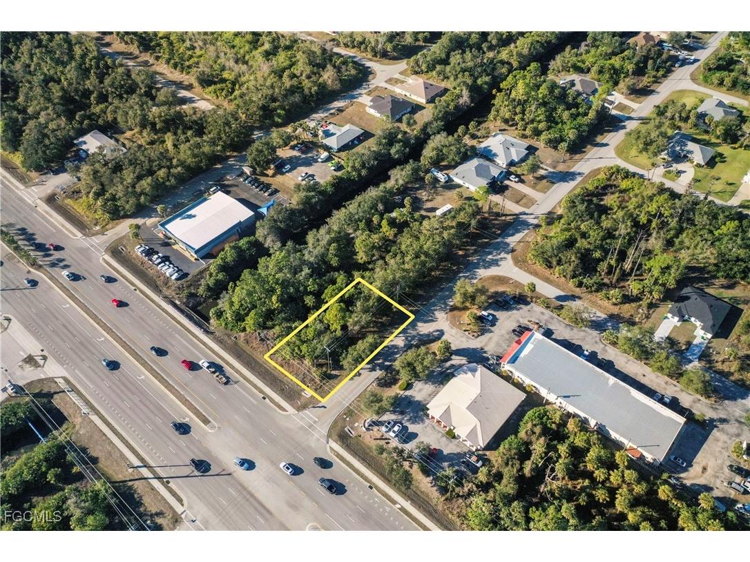 744 Tamiami Trail Port Charlotte FL 33953 2026004443 image1