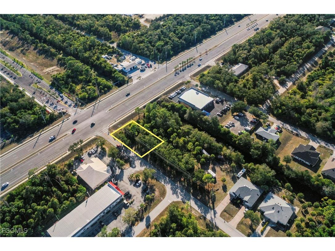 744 Tamiami Trail Port Charlotte FL 33953 2026004443 image2