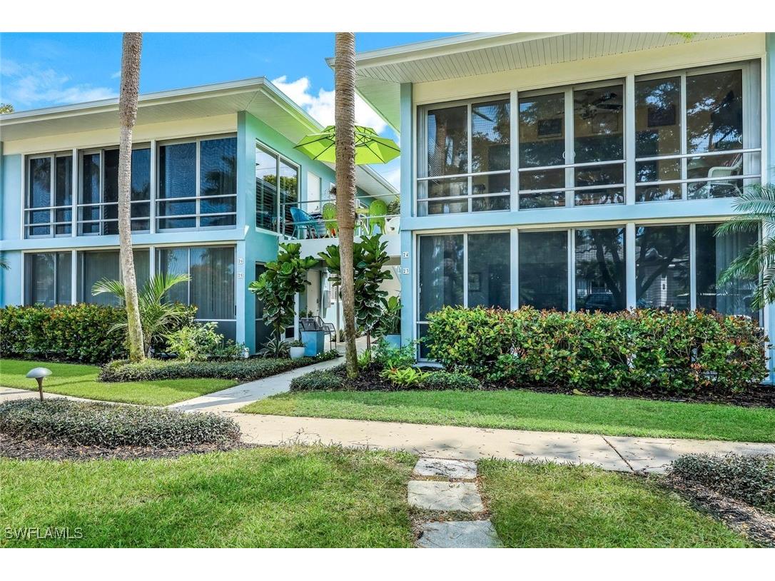 744 Wedge Drive #23 Naples FL 34103 225030102 image1