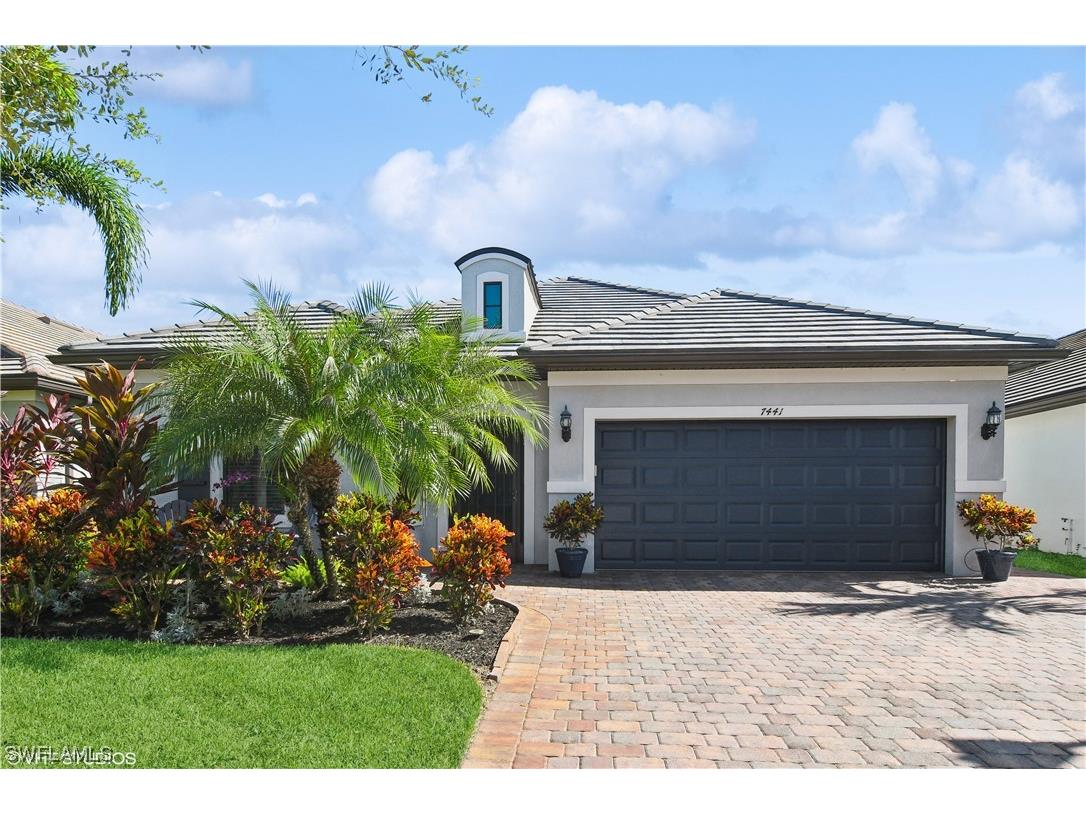 7441 Winding Cypress Drive Naples FL 34114 223069455 image1