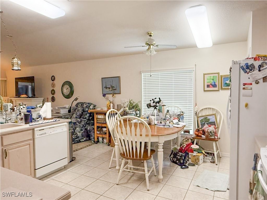 7442 Meldin Court Naples FL 34104 225081808 image12