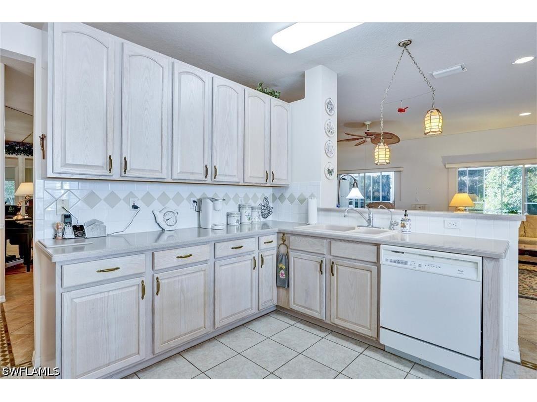 7442 Meldin Court Naples FL 34104 225081808 image20