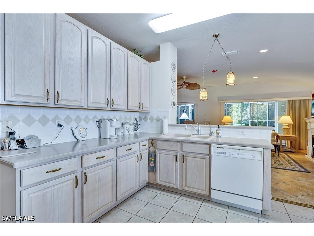 7442 Meldin Court Naples FL 34104 225081808 image25