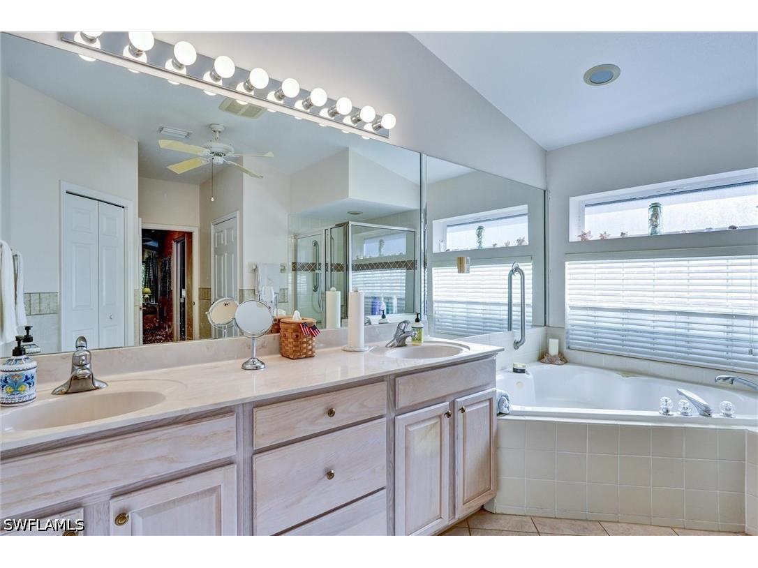 7442 Meldin Court Naples FL 34104 225081808 image38