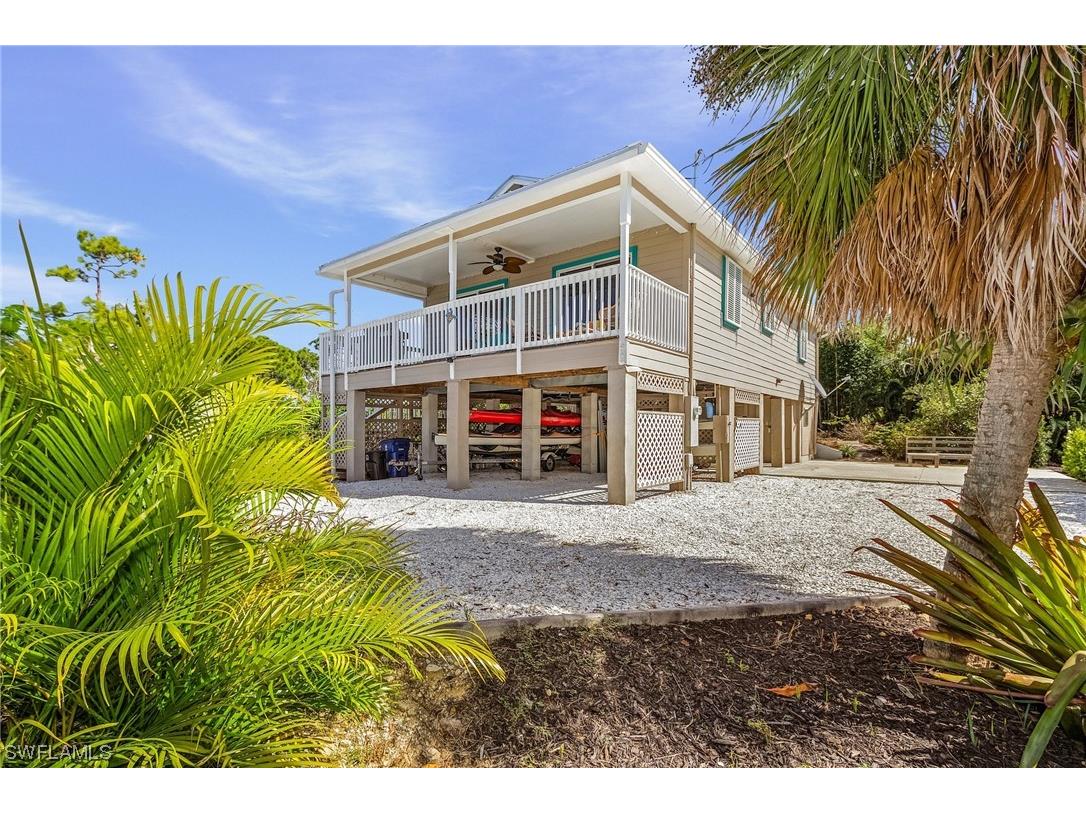 7447 Florence Drive Bokeelia FL 33922 223080292 image1