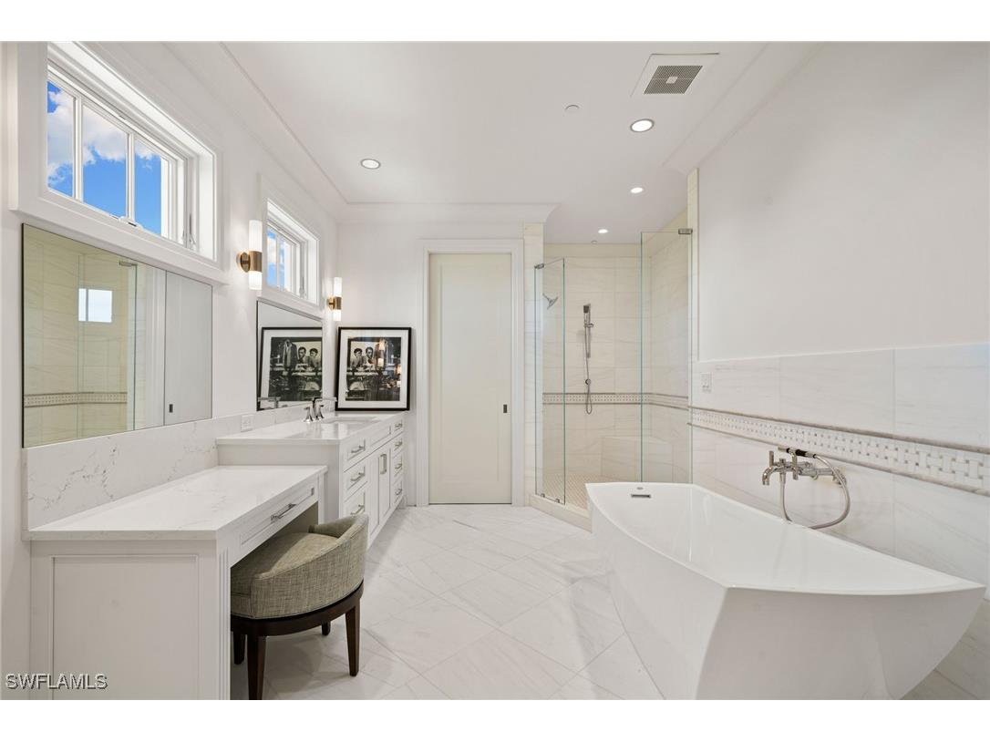 745 12th Avenue S #103 Naples FL 34102 225081202 image10