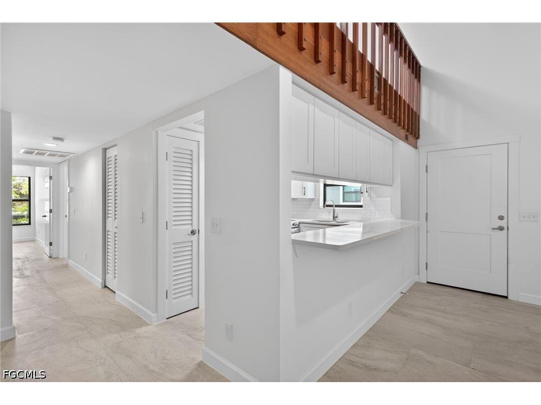 745 Cardium Street Sanibel FL 33957 2026019667 image10