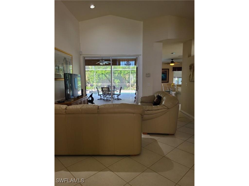 745 Crossfield Circle Naples FL 34104 225065999 image4