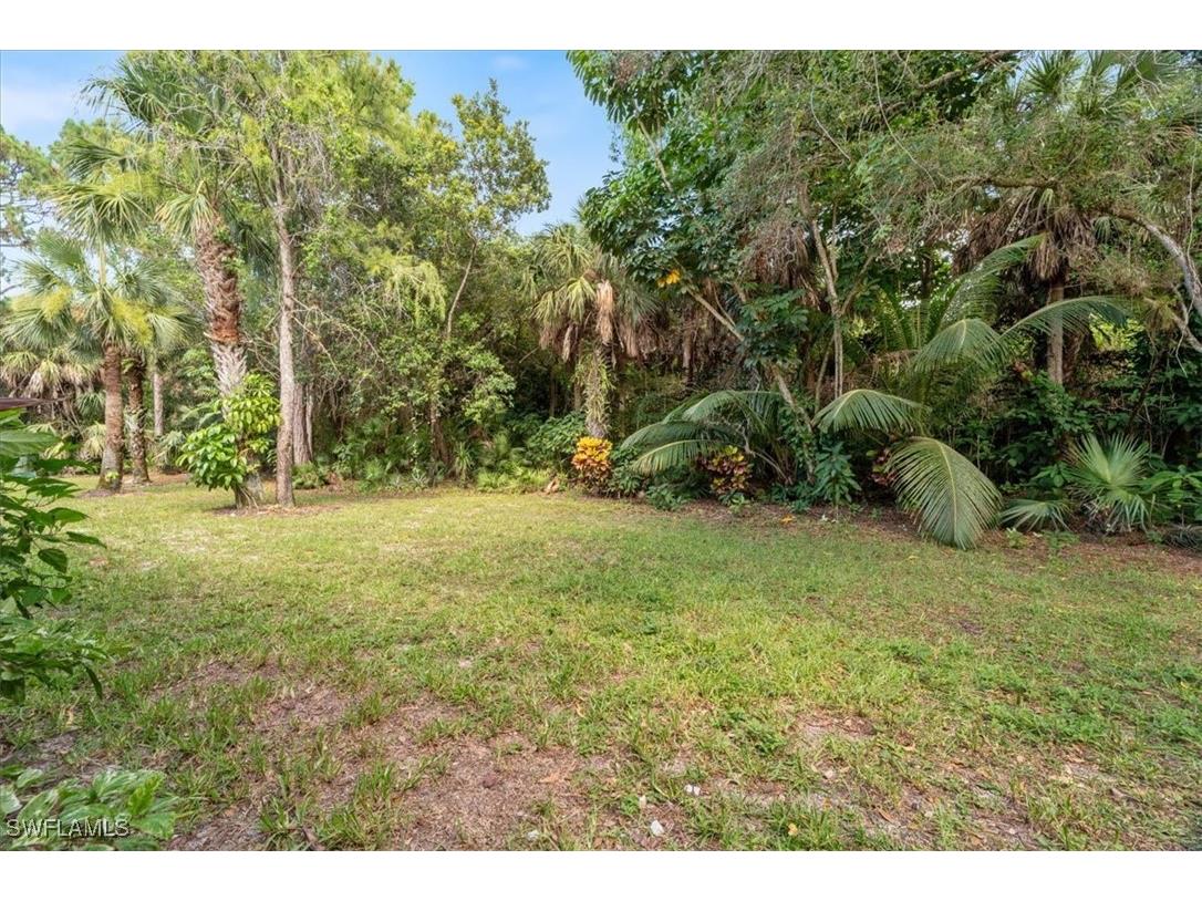 745 Landover Circle #104 Naples FL 34104 225060740 image21