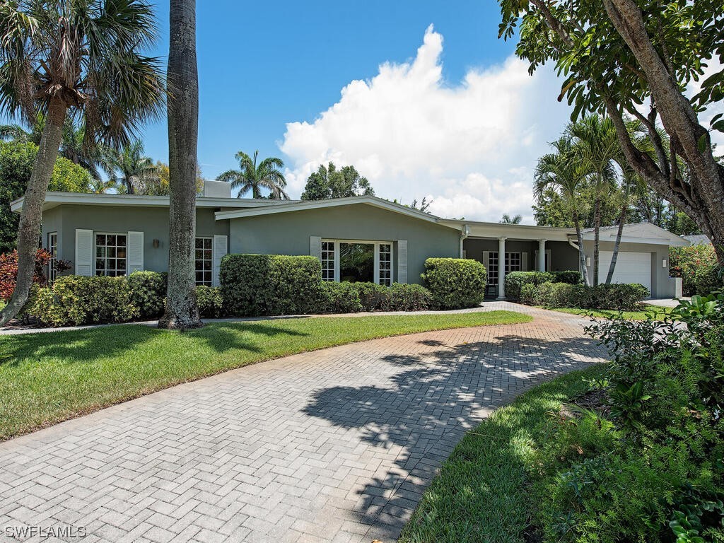 745 Pectin Road Naples FL 34102 223005921 image1