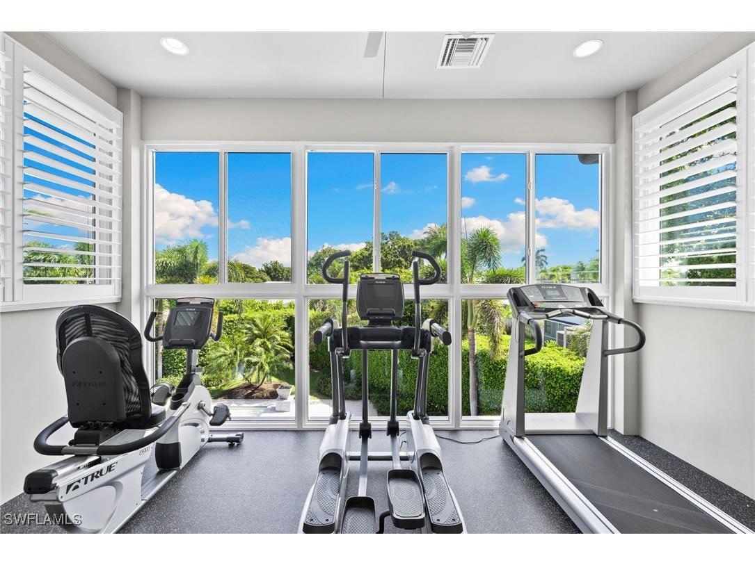 745 Riviera Drive Naples FL 34103 225062712 image25