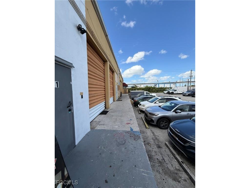 7451 NW 72 Avenue Medley FL 33166 2025016526 image24