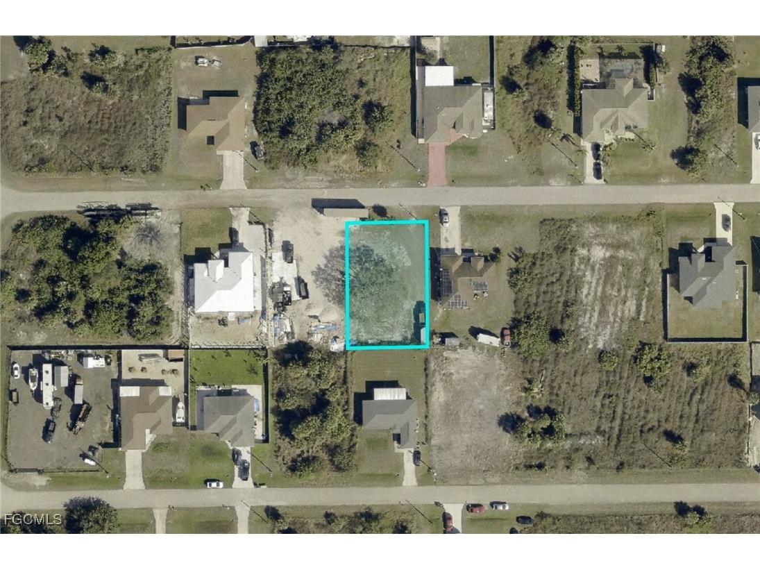 746 Alamo Street E Lehigh Acres FL 33974 2025006443 image1