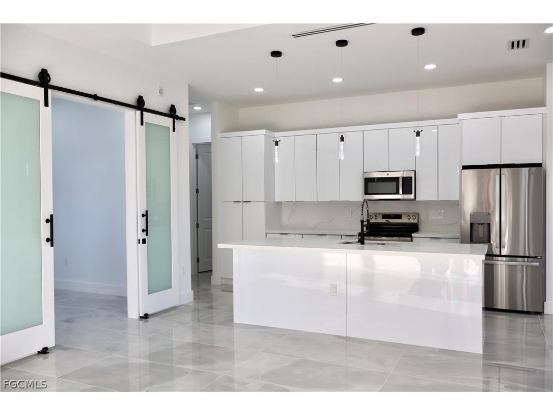 746 Breamer Avenue S Lehigh Acres FL 33974 2026008645 image4