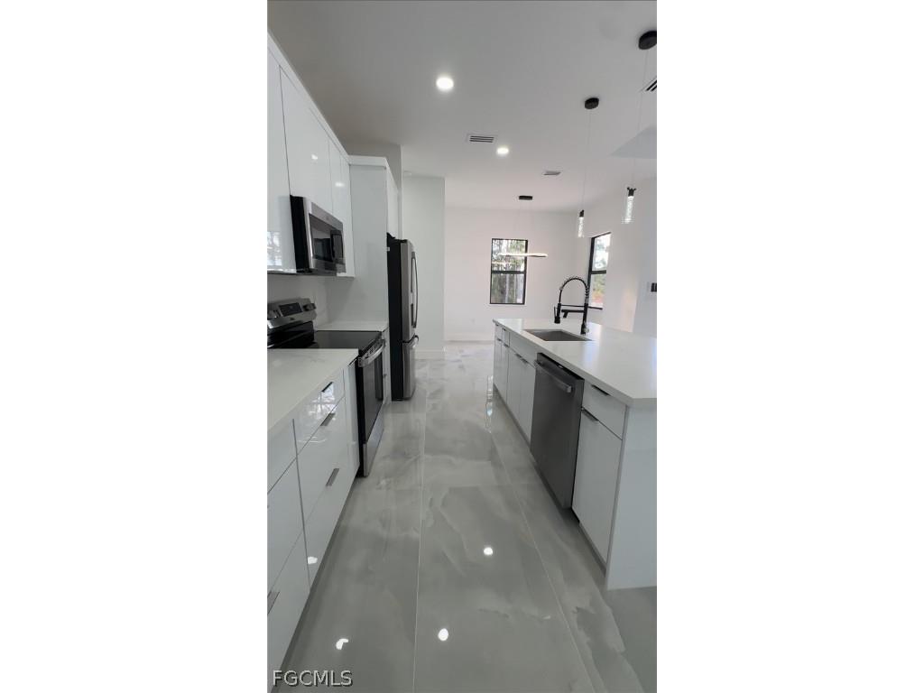 746 Breamer Avenue S Lehigh Acres FL 33974 2026008645 image6
