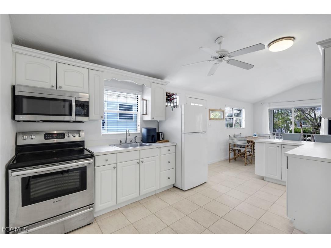 746 Cardium Street Sanibel FL 33957 2026011777 image11