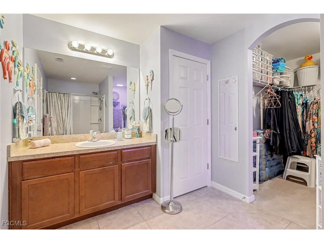 746 Center Lake Street Lehigh Acres FL 33974 2025024803 image8