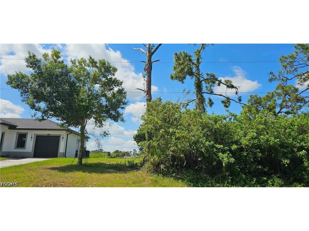 746 Chattman Street E Lehigh Acres FL 33974 2026021445 image4