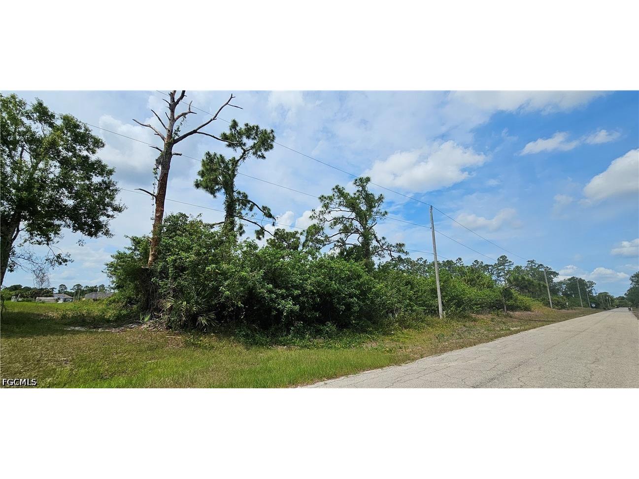 746 Chattman Street E Lehigh Acres FL 33974 2026021445 image5