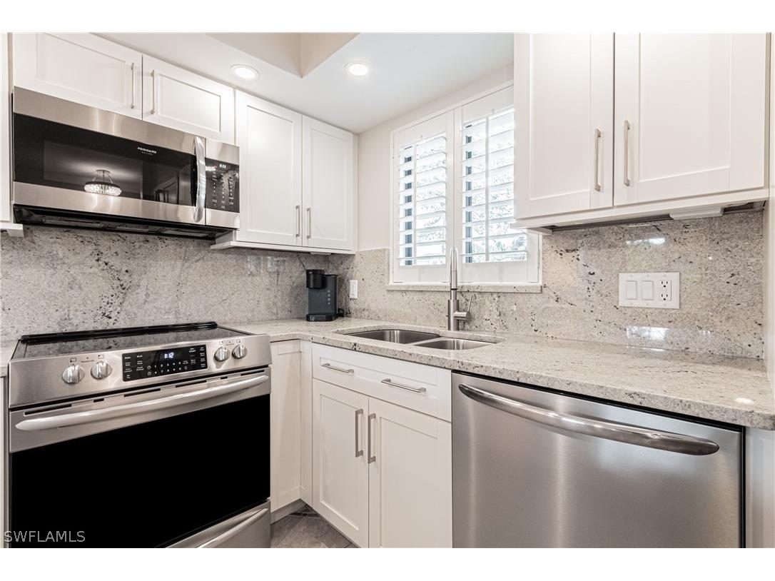 746 Eagle Creek Drive W #104 Naples FL 34113 226011011 image12
