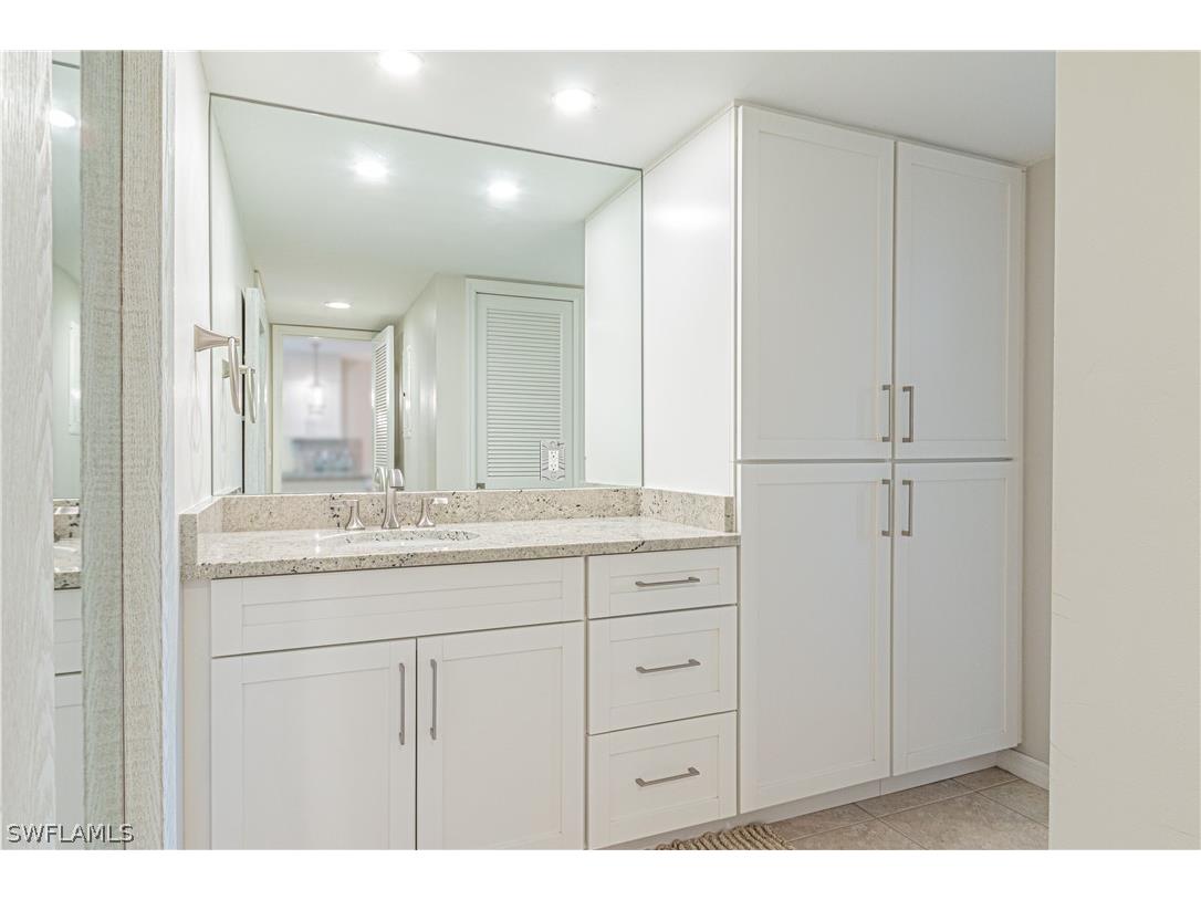 746 Eagle Creek Drive W #104 Naples FL 34113 226011011 image14