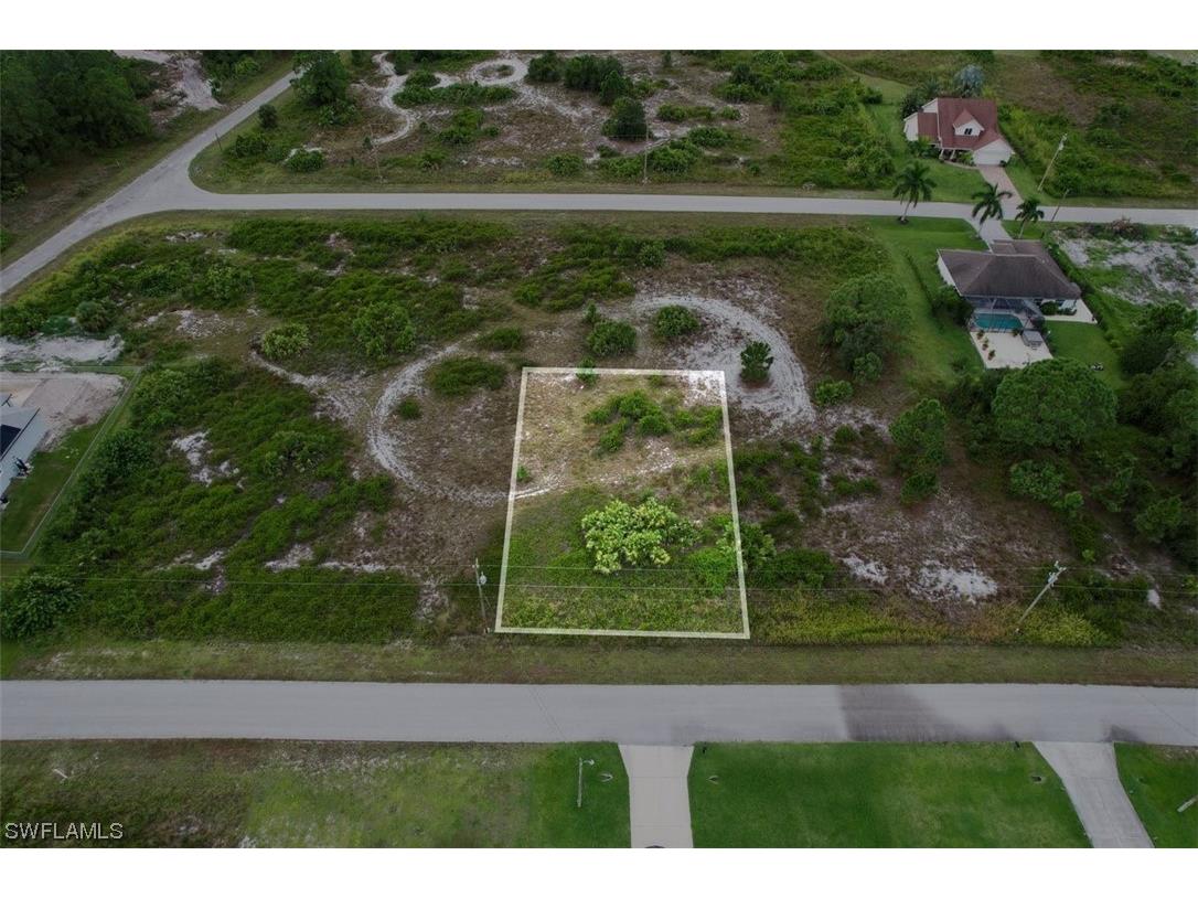 746 Newhall Street E Lehigh Acres FL 33974 223066359 image1