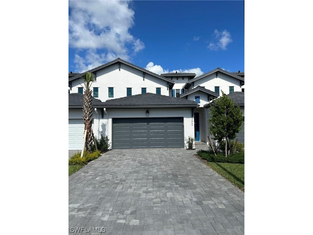 7460 Rockefeller Drive Naples FL 34119 223038016 image1