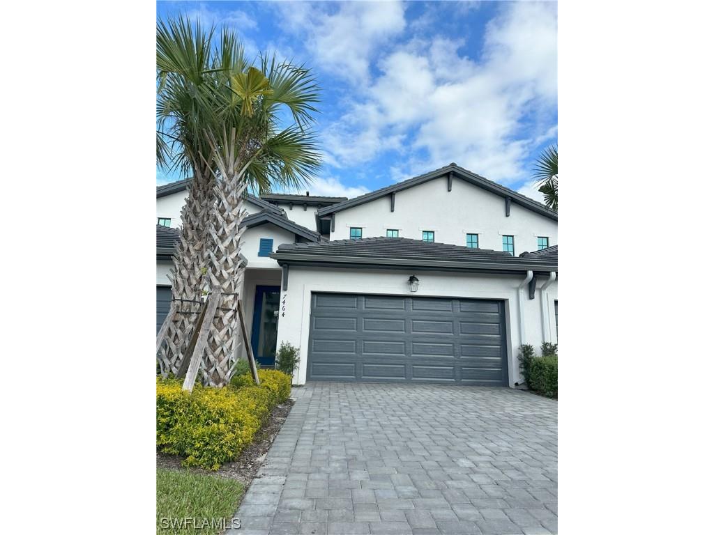 7464 Rockefeller Drive Naples FL 34119 223037548 image1
