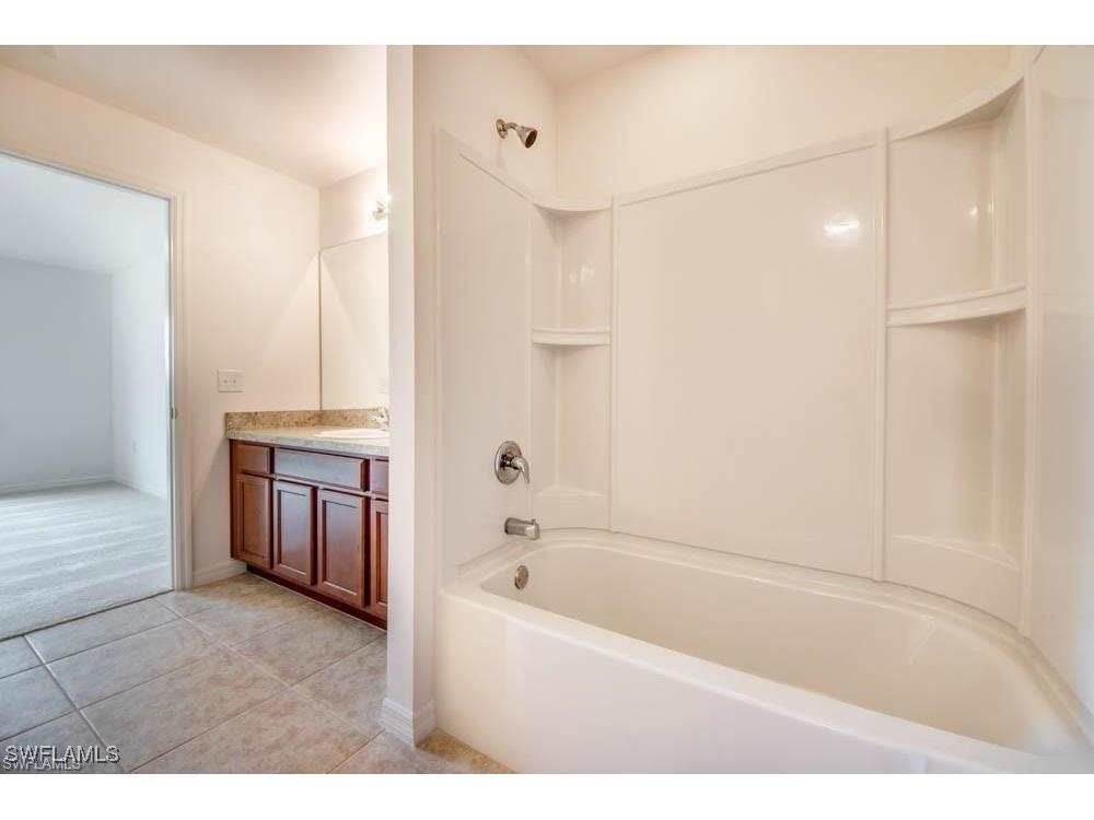 747 Center Lake Street Lehigh Acres FL 33974 224071839 image5