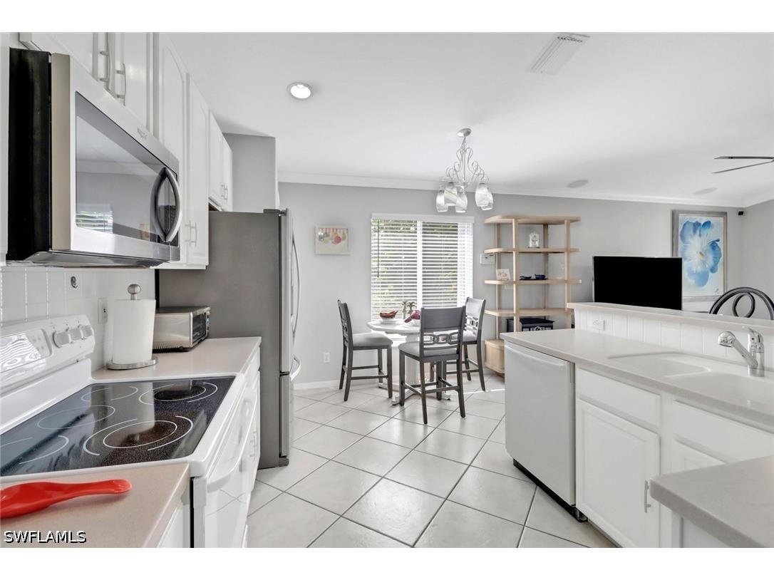 7477 Lourdes Court Naples FL 34104 226017839 image11