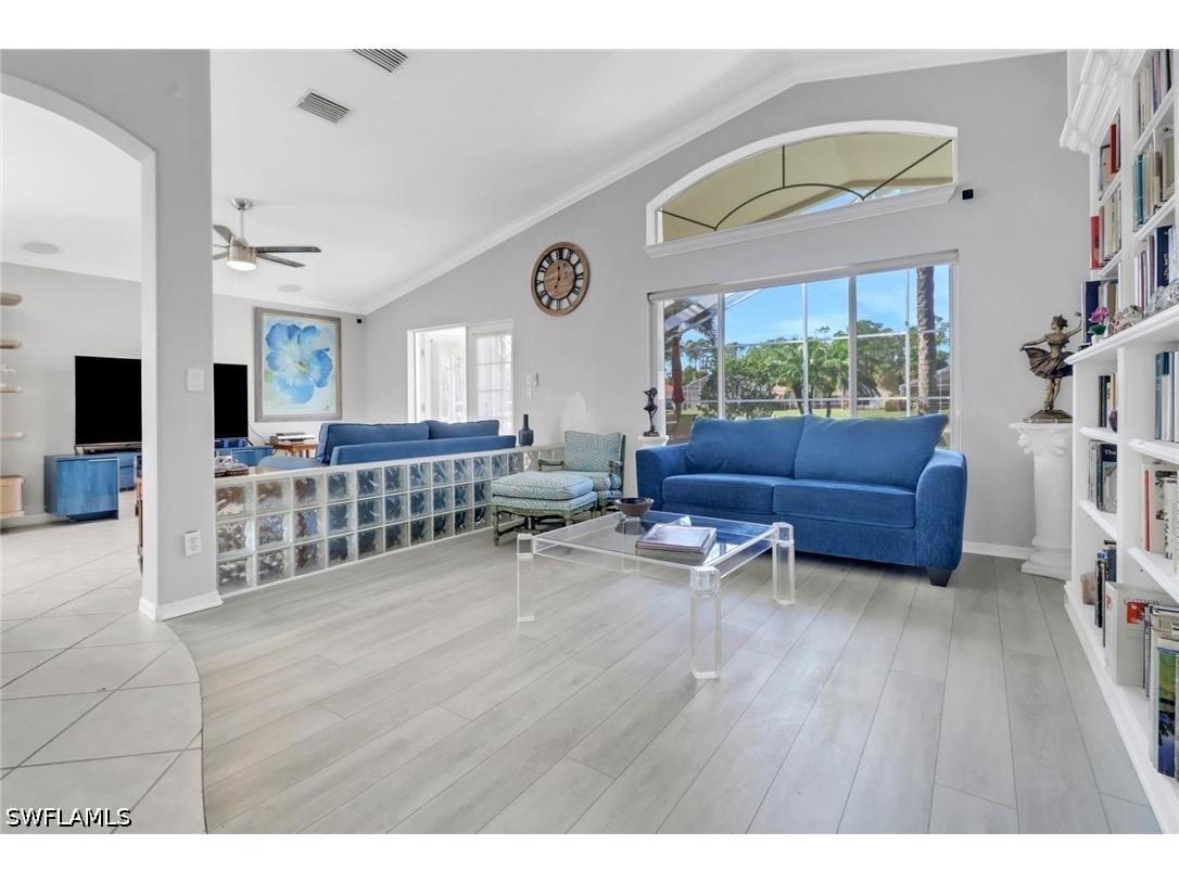 7477 Lourdes Court Naples FL 34104 226017839 image3