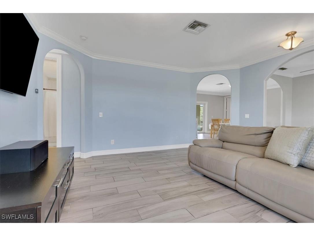 748 41st Avenue NW Naples FL 34120 225079791 image10