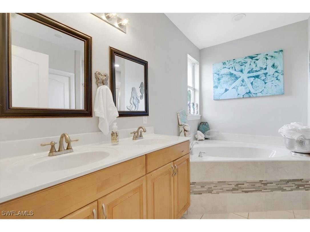 748 41st Avenue NW Naples FL 34120 225079791 image23