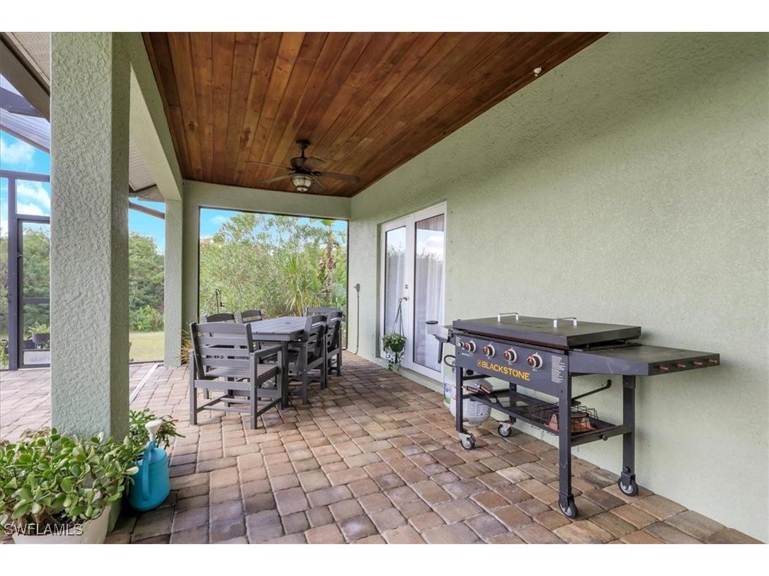 748 41st Avenue NW Naples FL 34120 225079791 image27