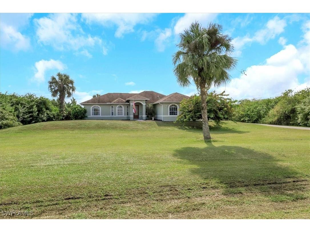 748 41st Avenue NW Naples FL 34120 225079791 image5